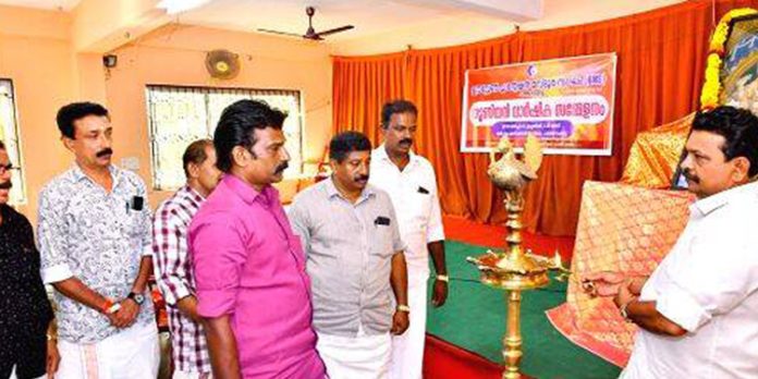 ഈസ്റ്റേൺ പ്ലാന്റേഷൻ മസ്ദൂർ സംഘം വാർഷിക സമ്മേളനം ഉദ്ഘാടനം ചെയ്തു ഈസ്റ്റേൺ പ്ലാന്റേഷൻ മസ്ദൂർ സംഘം വാർഷിക സമ്മേളനം ഉദ്ഘാടനം ചെയ്തു