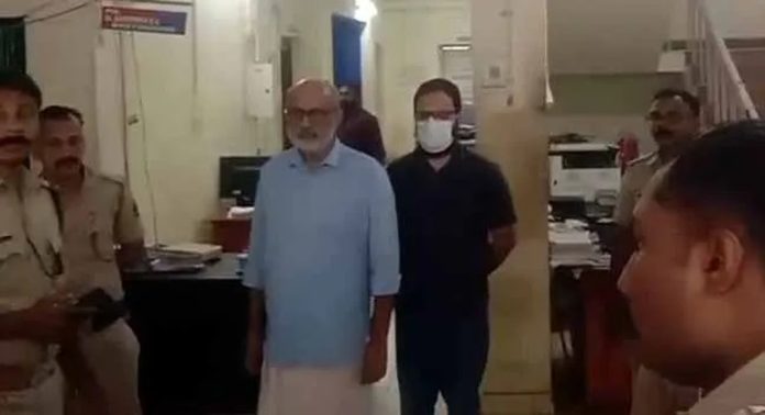 ജി ജി ആന്ഡ് ജി ഉടമയുടെ മറ്റൊരു തട്ടിപ്പിനും തിരിച്ചടി : കൈയ്യേറിയ ദേവസ്വം ഭൂമി തിരികെ നല്കാന് ഹൈക്കോടതി ഉത്തരവ് ജി ജി ആന്ഡ് ജി ഉടമയുടെ മറ്റൊരു തട്ടിപ്പിനും തിരിച്ചടി : കൈയ്യേറിയ ദേവസ്വം ഭൂമി തിരികെ നല്കാന് ഹൈക്കോടതി ഉത്തരവ്