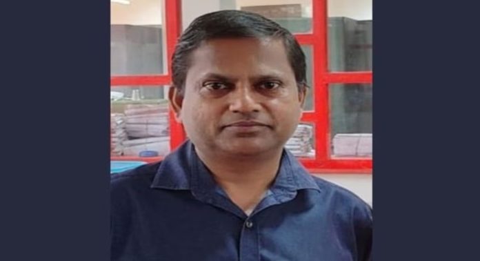 പോസ്റ്റല് സൂപ്രണ്ട് ഓഫീസില് പോസ്റ്റ് ഓഫീസ് ജീവനക്കാരന് മരിച്ചനിലയില് പോസ്റ്റല് സൂപ്രണ്ട് ഓഫീസില് പോസ്റ്റ് ഓഫീസ് ജീവനക്കാരന് മരിച്ചനിലയില്