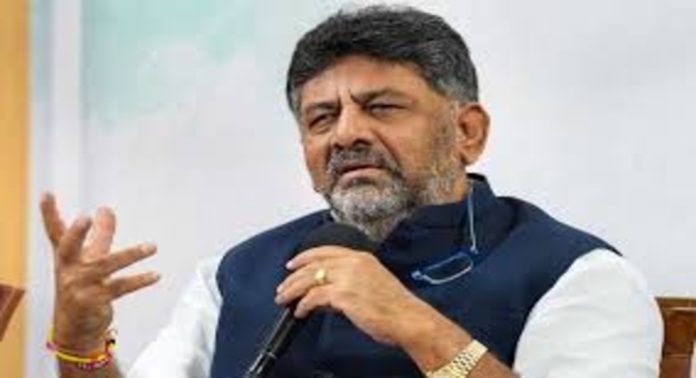എൽഡിഎഫിന് വോട്ട് ചെയ്യുന്നവര് ബിജെപിയെയാണ് ശക്തിപ്പെടുത്തുന്നത് ; കർണാടക ഉപമുഖ്യമന്ത്രി ഡി.കെ.ശിവകുമാർ എൽഡിഎഫിന് വോട്ട് ചെയ്യുന്നവര് ബിജെപിയെയാണ് ശക്തിപ്പെടുത്തുന്നത് ; കർണാടക ഉപമുഖ്യമന്ത്രി ഡി.കെ.ശിവകുമാർ