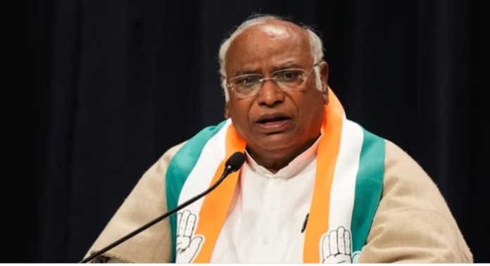 വികസിത ഭാരതത്തിനായി മോദി ഒന്നുംചെയ്തില്ല ; പൗരത്വത്തിൽ കോൺഗ്രസ്സിന് നിലപാടുണ്ട് – മല്ലികാര്ജുന് ഖാര്ഗെ വികസിത ഭാരതത്തിനായി മോദി ഒന്നുംചെയ്തില്ല ; പൗരത്വത്തിൽ കോൺഗ്രസ്സിന് നിലപാടുണ്ട് – മല്ലികാര്ജുന് ഖാര്ഗെ