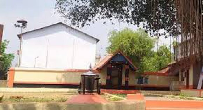 കാവുംഭാഗം ആനന്ദേശ്വരം ശിവക്ഷേത്രത്തിലെ അഖിലഭാരത ഭാഗവതസത്രം സമാപിച്ചു കാവുംഭാഗം ആനന്ദേശ്വരം ശിവക്ഷേത്രത്തിലെ അഖിലഭാരത ഭാഗവതസത്രം സമാപിച്ചു
