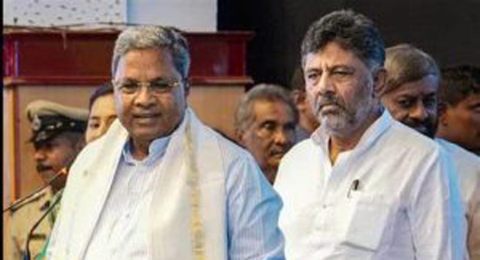 വരൾച്ച ദുരിതാശ്വാസ ഫണ്ട് അനുവദിക്കുന്നതിൽ കേന്ദ്രത്തിന്റെ അനീതിക്കെതിരെ പ്രതിഷേധവുമായി സിദ്ധരാമയ്യ വരൾച്ച ദുരിതാശ്വാസ ഫണ്ട് അനുവദിക്കുന്നതിൽ കേന്ദ്രത്തിന്റെ അനീതിക്കെതിരെ പ്രതിഷേധവുമായി സിദ്ധരാമയ്യ