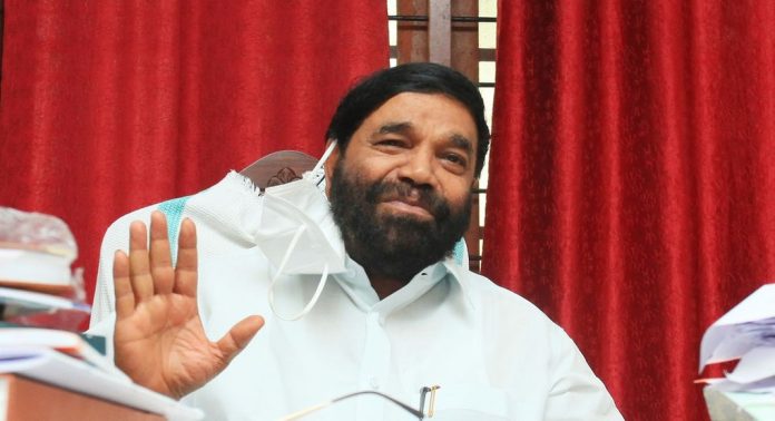 വിഴിഞ്ഞം പോർട്ട് കമ്മീഷനിങ്ങിൽ പ്രതിപക്ഷ നേതാവിന് മറുപടിയുമായി മന്ത്രി വി എൻ വാസവൻ വിഴിഞ്ഞം പോർട്ട് കമ്മീഷനിങ്ങിൽ പ്രതിപക്ഷ നേതാവിന് മറുപടിയുമായി മന്ത്രി വി എൻ വാസവൻ
