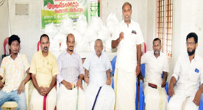 മുസ്ലിംലീഗ് പത്തനംതിട്ട മുനിസിപ്പൽ കമ്മിറ്റിയുടെ നേതൃത്വത്തിൽ ശിഹാബ് തങ്ങൾ അനുസ്മരണം നടത്തി മുസ്ലിംലീഗ് പത്തനംതിട്ട മുനിസിപ്പൽ കമ്മിറ്റിയുടെ നേതൃത്വത്തിൽ ശിഹാബ് തങ്ങൾ അനുസ്മരണം നടത്തി