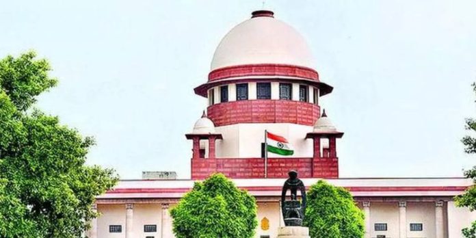 ‘ദേശസുരക്ഷ പ്രധാനം’ ; എട്ട് പോപ്പുലർ ഫ്രണ്ട് പ്രവർത്തകരുടെ ജാമ്യം റദ്ദാക്കി സുപ്രിംകോടതി ‘ദേശസുരക്ഷ പ്രധാനം’ ; എട്ട് പോപ്പുലർ ഫ്രണ്ട് പ്രവർത്തകരുടെ ജാമ്യം റദ്ദാക്കി സുപ്രിംകോടതി