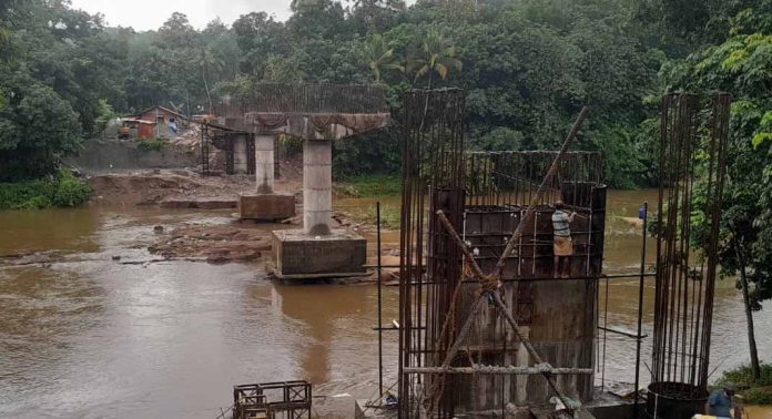 അരുവാപ്പുലം – ഐരവൺ – മെഡിക്കൽ കോളേജ് പാലത്തിന്റെ നിർമാണം പുരോഗമിക്കുന്നു അരുവാപ്പുലം – ഐരവൺ – മെഡിക്കൽ കോളേജ് പാലത്തിന്റെ നിർമാണം പുരോഗമിക്കുന്നു