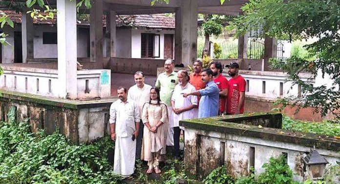 ചന്തത്തോടിന്റെ വീണ്ടെടുപ്പിനായി പരിസ്ഥിതി സ്നേഹികളുടെ കൂട്ടായ്മ ഒരുങ്ങുന്നു ചന്തത്തോടിന്റെ വീണ്ടെടുപ്പിനായി പരിസ്ഥിതി സ്നേഹികളുടെ കൂട്ടായ്മ ഒരുങ്ങുന്നു