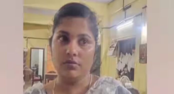 പത്തനംതിട്ടയിൽ യുവാവിന്റെ വീടിന് തീയിട്ടത് കാമുകിയും സുഹൃത്തും ; കേസിൽ വഴിത്തിരിവ് പത്തനംതിട്ടയിൽ യുവാവിന്റെ വീടിന് തീയിട്ടത് കാമുകിയും സുഹൃത്തും ; കേസിൽ വഴിത്തിരിവ്