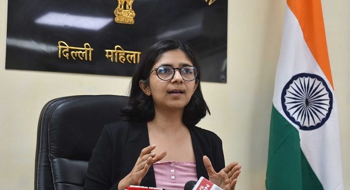 സ്വാതി സ്വയം പരിക്കേൽപിച്ചതെന്ന് വാദിച്ച് പ്രതിഭാഗം അഭിഭാഷകൻ ; കോടതിയിൽ പൊട്ടിക്കരഞ്ഞ് സ്വാതി മലിവാൾ എംപി സ്വാതി സ്വയം പരിക്കേൽപിച്ചതെന്ന് വാദിച്ച് പ്രതിഭാഗം അഭിഭാഷകൻ ; കോടതിയിൽ പൊട്ടിക്കരഞ്ഞ് സ്വാതി മലിവാൾ എംപി