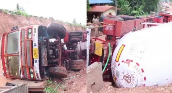 മംഗലപുരത്ത് അപകടത്തിൽപ്പെട്ട പാചകവാതക ടാങ്കർ ലോറി ഉയർത്തി ; ഗതാഗതം പുനസ്ഥാപിച്ചു മംഗലപുരത്ത് അപകടത്തിൽപ്പെട്ട പാചകവാതക ടാങ്കർ ലോറി ഉയർത്തി ; ഗതാഗതം പുനസ്ഥാപിച്ചു