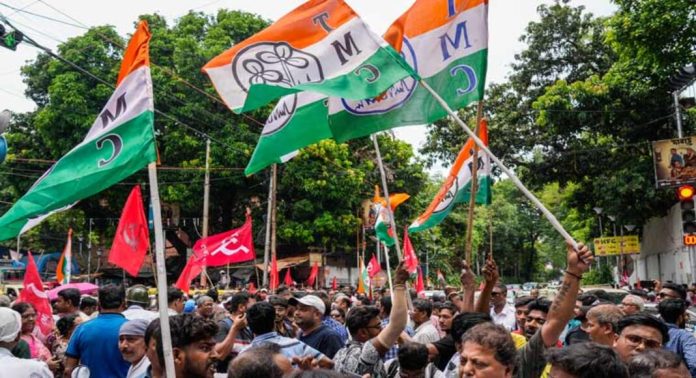 ബംഗാളില് തൃണമൂല് കോണ്ഗ്രസ് പ്രവര്ത്തകന് കൊല്ലപ്പെട്ടു ; പിന്നില് സിപിഐഎം എന്ന് ടിഎംസി ബംഗാളില് തൃണമൂല് കോണ്ഗ്രസ് പ്രവര്ത്തകന് കൊല്ലപ്പെട്ടു ; പിന്നില് സിപിഐഎം എന്ന് ടിഎംസി