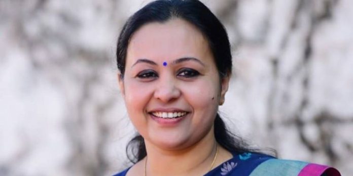 കോട്ടയം മെഡിക്കല് കോളേജില് പതിനാലുകാരിക്ക് അപൂര്വ രോഗത്തിനുള്ള ശസ്ത്രക്രിയ വിജയം കോട്ടയം മെഡിക്കല് കോളേജില് പതിനാലുകാരിക്ക് അപൂര്വ രോഗത്തിനുള്ള ശസ്ത്രക്രിയ വിജയം