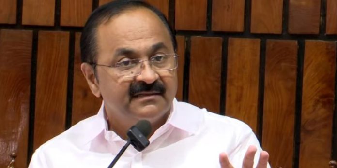 സംസ്ഥാനത്തെ മഴക്കെടുതി ; പ്രതിപക്ഷ നേതാവിന്റെ യുഎഇ സന്ദര്ശനം റദ്ദാക്കി സംസ്ഥാനത്തെ മഴക്കെടുതി ; പ്രതിപക്ഷ നേതാവിന്റെ യുഎഇ സന്ദര്ശനം റദ്ദാക്കി