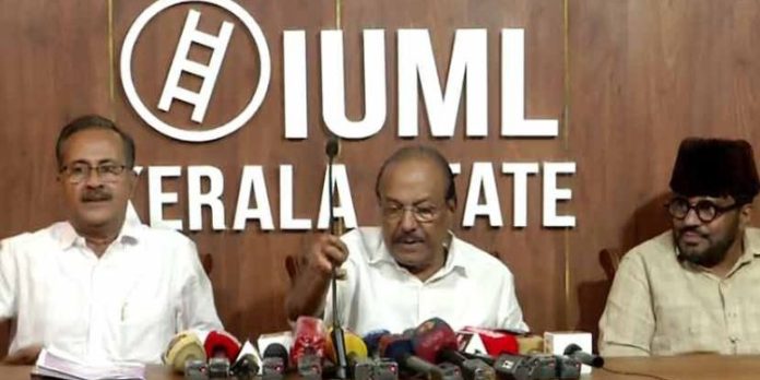 പ്ലസ് വണ് സീറ്റ് പ്രതിസന്ധി ; സര്ക്കാര് ഇടപെടണമെന്ന് മുസ്ലിംലീഗ് പ്ലസ് വണ് സീറ്റ് പ്രതിസന്ധി ; സര്ക്കാര് ഇടപെടണമെന്ന് മുസ്ലിംലീഗ്