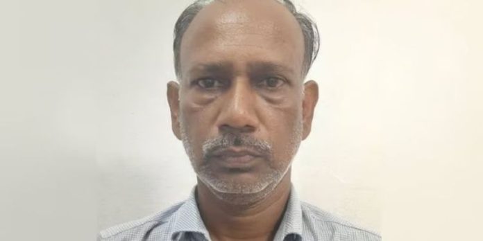 ‘റോഷ്നി ക്ലിനിക്’ പൂട്ടി ; കുന്നംകുളത്ത് വ്യാജ ഡോക്ടര് പിടിയില്, ‘റോഷ്നി ക്ലിനിക്’ പൂട്ടി ; കുന്നംകുളത്ത് വ്യാജ ഡോക്ടര് പിടിയില്,