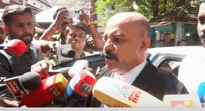 അമീറുല് ഇസ്ലാം നിരപരാധി, വിധിക്കെതിരെ സുപ്രീംകോടതിയില് പോകുമെന്ന് അഡ്വ. ബിഎ ആളൂര് അമീറുല് ഇസ്ലാം നിരപരാധി, വിധിക്കെതിരെ സുപ്രീംകോടതിയില് പോകുമെന്ന് അഡ്വ. ബിഎ ആളൂര്