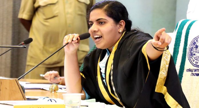 ജലവിതരണപൈപ്പ് സ്ഥാപിക്കാനുള്ള കുഴികൾ ബിജെപി കൗൺസിലർമാർ മണ്ണിട്ട് മൂടിയെന്ന് മേയർ ; ‘പോലീസില് പരാതി നല്കി’ ജലവിതരണപൈപ്പ് സ്ഥാപിക്കാനുള്ള കുഴികൾ ബിജെപി കൗൺസിലർമാർ മണ്ണിട്ട് മൂടിയെന്ന് മേയർ ; ‘പോലീസില് പരാതി നല്കി’