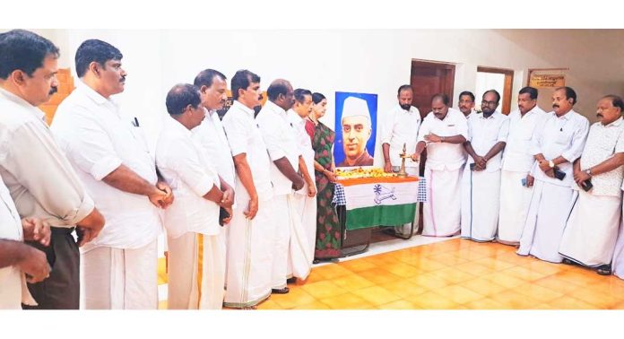നെഹ്റു സോഷ്യലിസ്റ്റ് പാതയില് ഇന്ത്യയെ വികസനത്തിലേക്ക് നയിച്ച നേതാവ് : പ്രൊഫ. സതീഷ് കൊച്ചുപറമ്പില് നെഹ്റു സോഷ്യലിസ്റ്റ് പാതയില് ഇന്ത്യയെ വികസനത്തിലേക്ക് നയിച്ച നേതാവ് : പ്രൊഫ. സതീഷ് കൊച്ചുപറമ്പില്