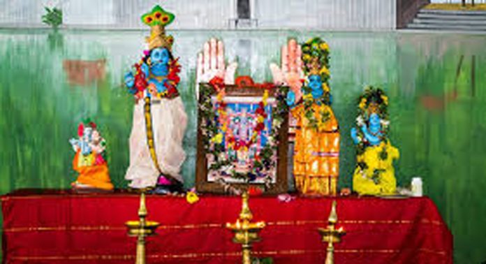 നരിയാപുരം പെല്ലൂർകാവ് ഭഗവതീ ക്ഷേത്രത്തിലെ ഭാഗവത സപ്താഹയജ്ഞവും പ്രതിഷ്ഠാവാർഷികവും തുടങ്ങി നരിയാപുരം പെല്ലൂർകാവ് ഭഗവതീ ക്ഷേത്രത്തിലെ ഭാഗവത സപ്താഹയജ്ഞവും പ്രതിഷ്ഠാവാർഷികവും തുടങ്ങി