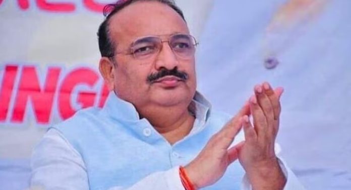 ‘വയനാടിനോട് ചെയ്ത ചതിക്ക് ഇവിടെ മറുപടി കൊടുക്കും’ ; റായ്ബറേലിയിൽ ‘വയനാട്’ ചർച്ചയാക്കി ബിജെപി സ്ഥാനാർത്ഥി ‘വയനാടിനോട് ചെയ്ത ചതിക്ക് ഇവിടെ മറുപടി കൊടുക്കും’ ; റായ്ബറേലിയിൽ ‘വയനാട്’ ചർച്ചയാക്കി ബിജെപി സ്ഥാനാർത്ഥി