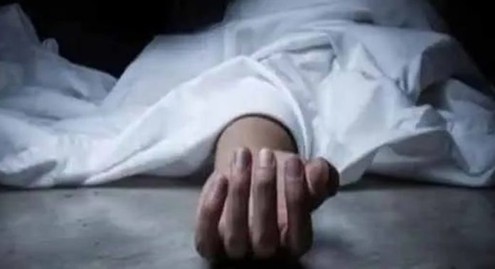 അടൂരില് വയോധികയെ തോട്ടിൽ മരിച്ച നിലയിൽ കണ്ടെത്തി അടൂരില് വയോധികയെ തോട്ടിൽ മരിച്ച നിലയിൽ കണ്ടെത്തി