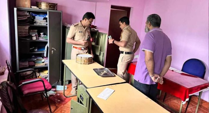 ഇടമുറിയിൽ മൂന്നിടത്ത് മോഷണം നടന്നു ഇടമുറിയിൽ മൂന്നിടത്ത് മോഷണം നടന്നു