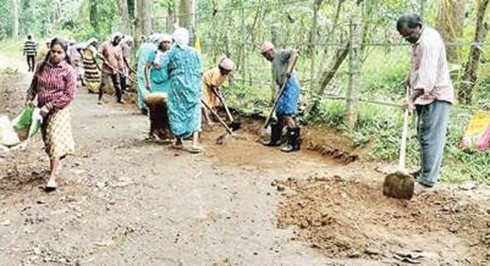 സാമ്പത്തികപ്രതിസന്ധി ; ചെങ്ങന്നൂർ നഗരസഭയിൽ ശുചീകരണത്തിന് പണമില്ല സാമ്പത്തികപ്രതിസന്ധി ; ചെങ്ങന്നൂർ നഗരസഭയിൽ ശുചീകരണത്തിന് പണമില്ല