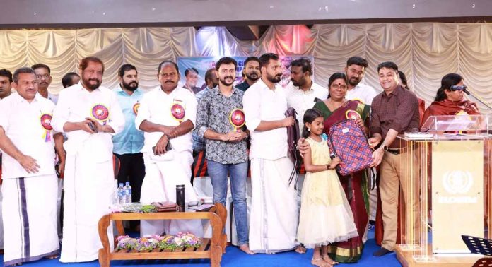 അശരണർക്ക് ഒപ്പം നിൽക്കുന്നതാണ് യഥാർഥ പൊതു പ്രവർത്തനം : മന്ത്രി.ജെ ചിഞ്ചു റാണി അശരണർക്ക് ഒപ്പം നിൽക്കുന്നതാണ് യഥാർഥ പൊതു പ്രവർത്തനം : മന്ത്രി.ജെ ചിഞ്ചു റാണി
