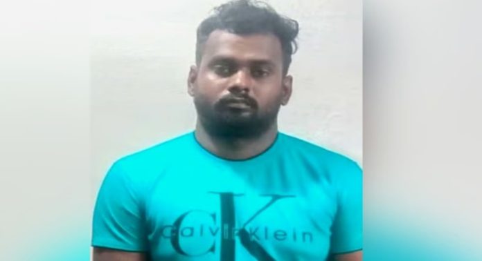19 കാരനെ സിമന്റ് മിക്സർ മെഷീനിലിട്ട് കൊന്നു ; മൃതദേഹം വേസ്റ്റ് കുഴിയില് തള്ളി : തമിഴ്നാട് സ്വദേശി അറസ്റ്റിൽ 19 കാരനെ സിമന്റ് മിക്സർ മെഷീനിലിട്ട് കൊന്നു ; മൃതദേഹം വേസ്റ്റ് കുഴിയില് തള്ളി : തമിഴ്നാട് സ്വദേശി അറസ്റ്റിൽ