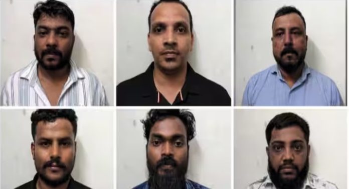 കരിപ്പൂരിൽ സ്വർണം കടത്തിയ ആളും തട്ടിയെടുക്കാനെത്തിയവരും പിടിയിൽ ; കടത്തിയത് 56 ലക്ഷം രൂപയുടെ സ്വർണം കരിപ്പൂരിൽ സ്വർണം കടത്തിയ ആളും തട്ടിയെടുക്കാനെത്തിയവരും പിടിയിൽ ; കടത്തിയത് 56 ലക്ഷം രൂപയുടെ സ്വർണം