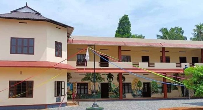 നമുക്ക് ഒരുക്കാം അവർക്കായി നമ്മുടെ വിദ്യാലയം സി.എം.എസ് ഹൈസ്ക്കൂളിൽ തുടക്കമായി നമുക്ക് ഒരുക്കാം അവർക്കായി നമ്മുടെ വിദ്യാലയം സി.എം.എസ് ഹൈസ്ക്കൂളിൽ തുടക്കമായി