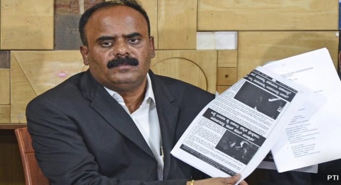 ലൈംഗികാതിക്രമ പരാതി ; ബിജെപി നേതാവ് ദേവരാജ ഗൗഡ കസ്റ്റഡിയിൽ ലൈംഗികാതിക്രമ പരാതി ; ബിജെപി നേതാവ് ദേവരാജ ഗൗഡ കസ്റ്റഡിയിൽ