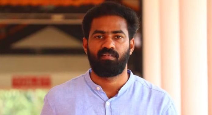 മോശമായി പെരുമാറിയത് കെഎസ്ആര്ടിസി ഡ്രൈവര് ; ആര്യക്കെതിരായ ആക്രമണം ഡിവൈഎഫ്ഐ കൈകാര്യം ചെയ്യും – വികെ സനോജ് മോശമായി പെരുമാറിയത് കെഎസ്ആര്ടിസി ഡ്രൈവര് ; ആര്യക്കെതിരായ ആക്രമണം ഡിവൈഎഫ്ഐ കൈകാര്യം ചെയ്യും – വികെ സനോജ്