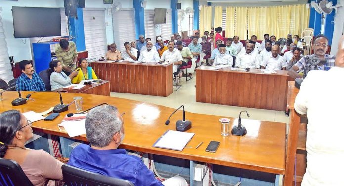 ന്യൂനപക്ഷ കമ്മിഷന് ജില്ലാതല സെമിനാര് : ആലോചനായോഗം ചേര്ന്നു ന്യൂനപക്ഷ കമ്മിഷന് ജില്ലാതല സെമിനാര് : ആലോചനായോഗം ചേര്ന്നു