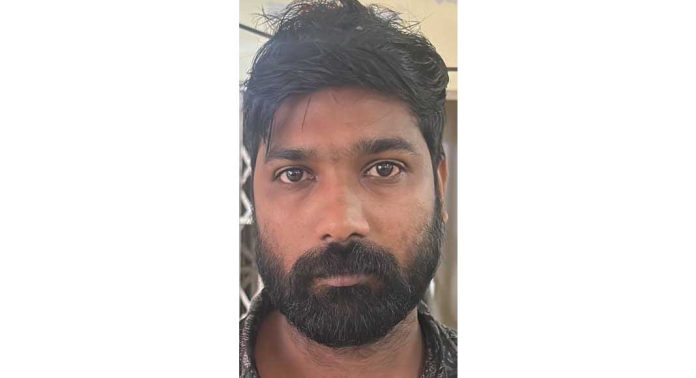 ബാലികയ്ക്കെതിരെ ലൈംഗികാതിക്രമം : അയിരൂർ സ്വദേശിയായ യുവാവ് അറസ്റ്റിൽ ബാലികയ്ക്കെതിരെ ലൈംഗികാതിക്രമം : അയിരൂർ സ്വദേശിയായ യുവാവ് അറസ്റ്റിൽ