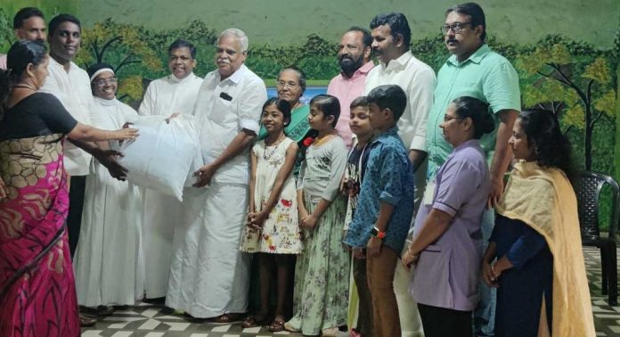 അശരണർക്ക് കൈത്താങ്ങേകി എണ്ണൂറാംവയൽ സ്കൂളും ബി. എം. സി ആശുപത്രിയും അശരണർക്ക് കൈത്താങ്ങേകി എണ്ണൂറാംവയൽ സ്കൂളും ബി. എം. സി ആശുപത്രിയും