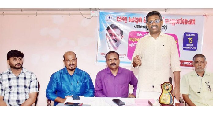 ഹോട്ടൽ മേഖലയിൽ പ്രവർത്തിക്കുന്നവർക്കായി സംഘടനയുടെ സുരക്ഷാ പദ്ധതി ഹോട്ടൽ മേഖലയിൽ പ്രവർത്തിക്കുന്നവർക്കായി സംഘടനയുടെ സുരക്ഷാ പദ്ധതി