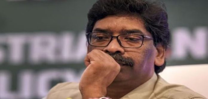 കള്ളപ്പണം വെളുപ്പിക്കൽ കേസ് ; ഹേമന്ത് സോറന്റെ ഹർജി ഇന്ന് സുപ്രീംകോടതി പരിഗണിക്കും കള്ളപ്പണം വെളുപ്പിക്കൽ കേസ് ; ഹേമന്ത് സോറന്റെ ഹർജി ഇന്ന് സുപ്രീംകോടതി പരിഗണിക്കും