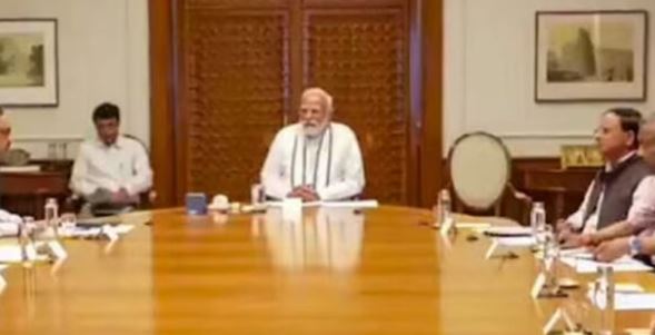 റിമാൽ ചുഴലിക്കാറ്റ് ; അടിയന്തര യോഗം ചേർന്ന് പ്രധാനമന്ത്രി റിമാൽ ചുഴലിക്കാറ്റ് ; അടിയന്തര യോഗം ചേർന്ന് പ്രധാനമന്ത്രി