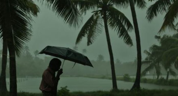 സംസ്ഥാനത്ത് ചൊവ്വാഴ്ച വരെ ഒറ്റപ്പെട്ട മഴയ്ക്ക് സാധ്യത സംസ്ഥാനത്ത് ചൊവ്വാഴ്ച വരെ ഒറ്റപ്പെട്ട മഴയ്ക്ക് സാധ്യത