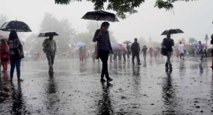 മണിപ്പൂരിൽ ശക്തമായ മഴ ; എല്ലാ വിദ്യാഭ്യാസ സ്ഥാപനങ്ങൾക്കും രണ്ടു ദിവസം അവധി മണിപ്പൂരിൽ ശക്തമായ മഴ ; എല്ലാ വിദ്യാഭ്യാസ സ്ഥാപനങ്ങൾക്കും രണ്ടു ദിവസം അവധി