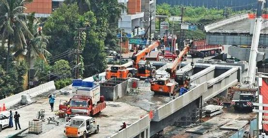 പാലാരിവട്ടം മേൽപ്പാലം അഴിമതിക്കേസ് ; അന്വേഷണം പൂർത്തിയായിട്ട് വർഷങ്ങൾ കഴിഞ്ഞു, കുറ്റപത്രം നൽകാനാകാതെ വിജിലൻസ് പാലാരിവട്ടം മേൽപ്പാലം അഴിമതിക്കേസ് ; അന്വേഷണം പൂർത്തിയായിട്ട് വർഷങ്ങൾ കഴിഞ്ഞു, കുറ്റപത്രം നൽകാനാകാതെ വിജിലൻസ്