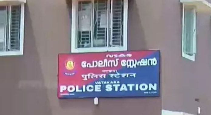 കാഫിർ സ്ക്രീൻ ഷോട്ട് വിവാദം ; ഹർജി ഇന്ന് കോടതി പരിഗണിക്കും കാഫിർ സ്ക്രീൻ ഷോട്ട് വിവാദം ; ഹർജി ഇന്ന് കോടതി പരിഗണിക്കും