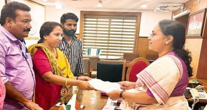 വേങ്ങൂരിലെ മഞ്ഞപ്പിത്ത ഭീതി, അടിയന്തര നടപടിയെടുക്കണം ; ആരോഗ്യമന്ത്രിക്ക് നിവേദനം നൽകി വേങ്ങൂരിലെ മഞ്ഞപ്പിത്ത ഭീതി, അടിയന്തര നടപടിയെടുക്കണം ; ആരോഗ്യമന്ത്രിക്ക് നിവേദനം നൽകി