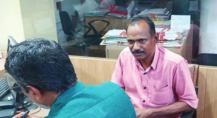 നഗരസഭാ റവന്യൂ ഇന്സ്പെക്ടർ കൈക്കൂലി കേസിൽ പിടിയിൽ നഗരസഭാ റവന്യൂ ഇന്സ്പെക്ടർ കൈക്കൂലി കേസിൽ പിടിയിൽ