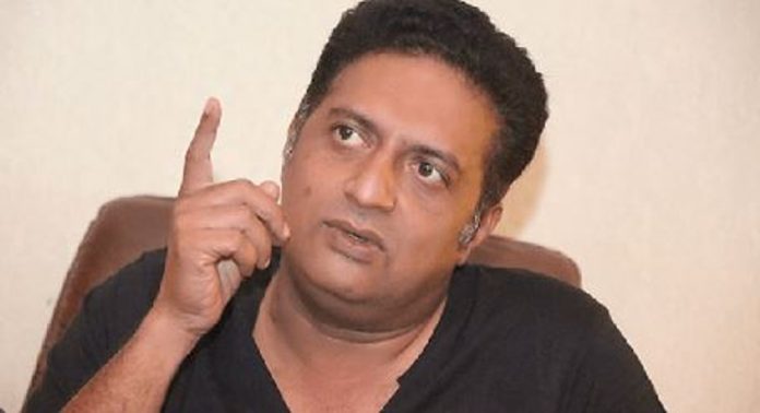 പ്രജ്വൽ രേവണ്ണയുടെ ലൈംഗികാതിക്രമത്തെക്കുറിച്ച് അറിഞ്ഞിട്ടും സ്ഥാനാർഥിയാക്കിയത് മോദിയുടെ കാപട്യത്തിന് തെളിവ് ; പ്രകാശ് രാജ് പ്രജ്വൽ രേവണ്ണയുടെ ലൈംഗികാതിക്രമത്തെക്കുറിച്ച് അറിഞ്ഞിട്ടും സ്ഥാനാർഥിയാക്കിയത് മോദിയുടെ കാപട്യത്തിന് തെളിവ് ; പ്രകാശ് രാജ്