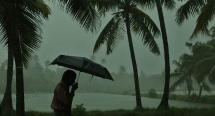 സംസ്ഥാനത്ത് വ്യാപക മഴയ്ക്ക് സാധ്യത സംസ്ഥാനത്ത് വ്യാപക മഴയ്ക്ക് സാധ്യത