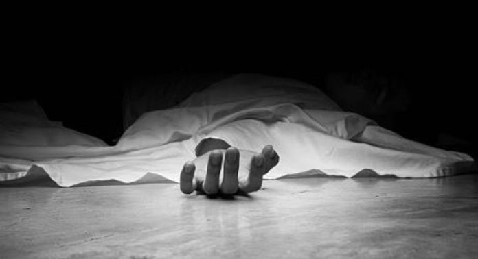 മനുഷ്യത്വത്തിന് ഇനി കേരളം മാതൃകയല്ല ; കൂട്ടിരിക്കാന് ആരുമില്ല, ഇതര സംസ്ഥാന തൊഴിലാളിയെ ആശുപത്രിയില്നിന്ന് ഇറക്കിവിട്ടു, പിന്നാലെ റോഡില് കുഴഞ്ഞുവീണ് മരിച്ചു മനുഷ്യത്വത്തിന് ഇനി കേരളം മാതൃകയല്ല ; കൂട്ടിരിക്കാന് ആരുമില്ല, ഇതര സംസ്ഥാന തൊഴിലാളിയെ ആശുപത്രിയില്നിന്ന് ഇറക്കിവിട്ടു, പിന്നാലെ റോഡില് കുഴഞ്ഞുവീണ് മരിച്ചു