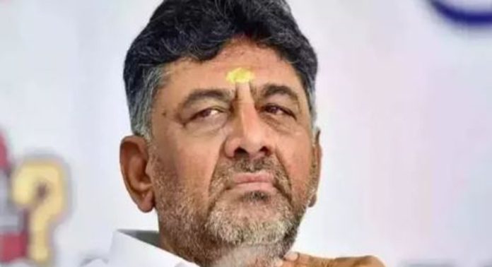 കർണാടക സർക്കാറിനെതിരെ കേരളത്തിൽ യാഗം നടത്തി ; ആരോപണവുമായി ഡികെ ശിവകുമാര് കർണാടക സർക്കാറിനെതിരെ കേരളത്തിൽ യാഗം നടത്തി ; ആരോപണവുമായി ഡികെ ശിവകുമാര്